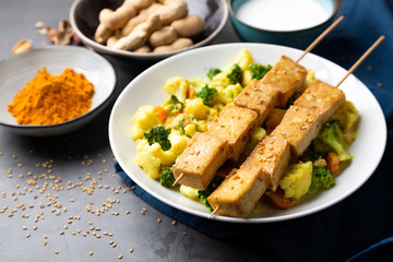 Tofu satay with stir fried vegetables