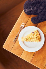 Streuselkuchen Tisch Backhandschuh