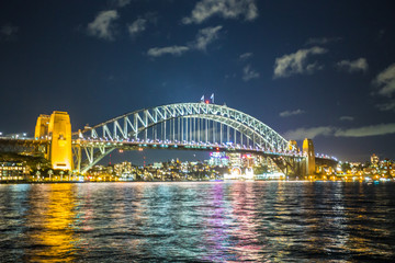 Brücke in Sydney bei Nacht