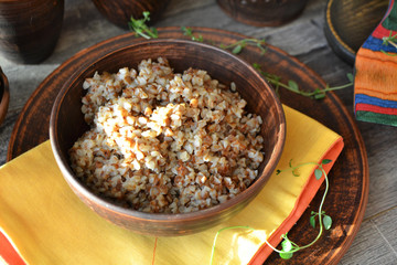 Traditional buckwheat porridge : slavic cuisine, close up