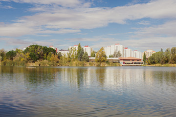 Naklejka premium precioso lago de Laguna de Duero
