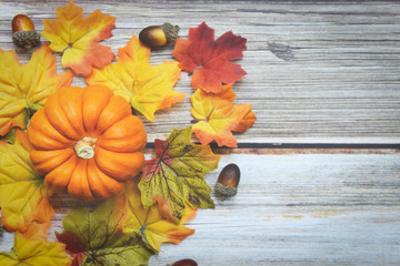 Thanksgiving background frame autumn leaf decoration festive on wooden - Autumn table setting with pumpkins holiday
