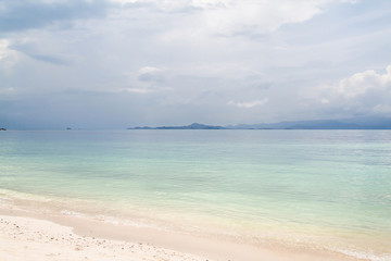 Fototapeta na wymiar Tropical white sand beach in Thailand