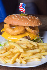 fast, meat, grilled, unhealthy, sandwich, lettuce, meal, bbq, food, burger, tasty, american, beef, cheeseburger, hamburger, snack, steak, barbecue, gourmet, onion, homemade, tomato, bun, wooden, chees