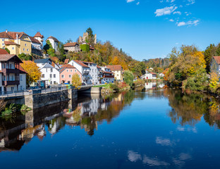 Fototapeta na wymiar Blick auf die Burgruine Hals bei Passau