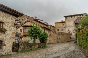 Fototapeta na wymiar Santillana del Mar, Spain, 27, july, 2019: pretty village in the province of Cantabria in Spain