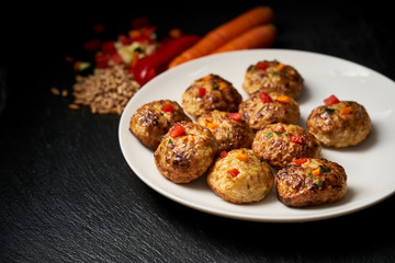 Fleischbällchen mit Gemüse