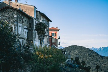 Cadegliano-Viconago - Houses