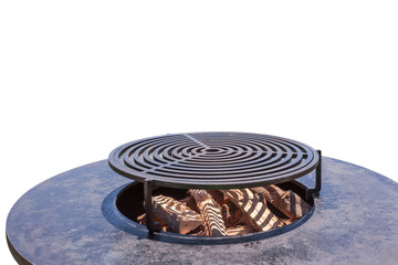Barbecue brasero sur fond blanc 