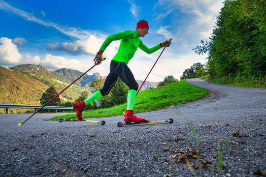 Training an athlete on the roller skaters. Simulates Nordic skiing