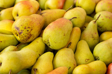 pears for sale in the market