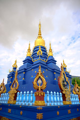 Fototapeta premium Blue temple in chiang rai thailand wat rong suea ten