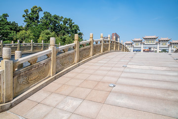 Fototapeta premium Gates and arches of the Yangtaishan Forest Park, Shenzhen, China