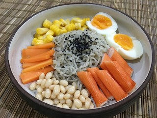 ิBlack sesame noodle with crab strick, boiled egg, white kidney beans, carrot and corn