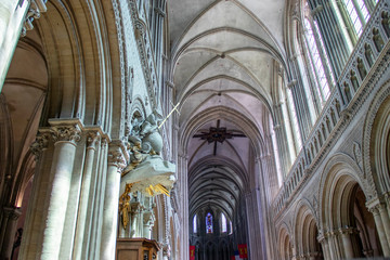 Fototapeta premium Bayeux. Intérieur de la cathédrale Notre-Dame. Calvados. Normandie 