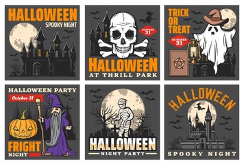 Obraz premium Haunted house with Halloween ghost and pumpkins