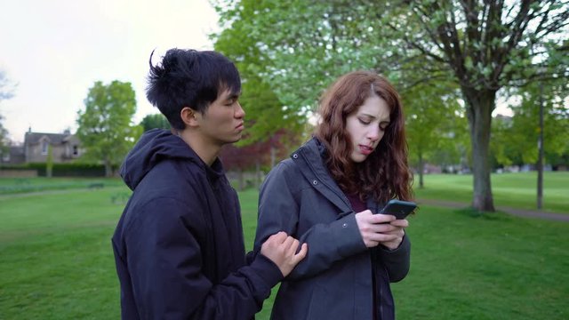 Relationship Problems - Girlfriend Ignoring Boyfriend When He Tries to Apologize After Fight