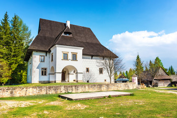 Fototapeta na wymiar Old traditional house of village Pribylina in Liptov region (SLOVAKIA)