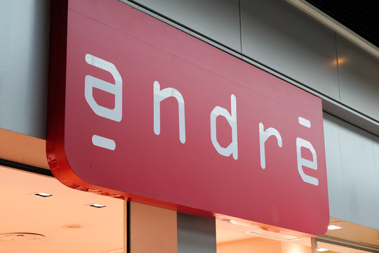 André shoes store brand Vivarte Group French andre ready to wear apparel footwear retail  logo shop