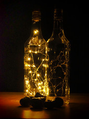 Serie leuchtende Flaschen 