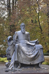 Radom , ulica Żeromskiego , kamienice w Radomiu , stare kamienice , Radom  , ulice w Radomiu , kościół Radom , Żeromski , Radom architektura , historyczny Radom , kamienice , ulice Radom  © Szymon