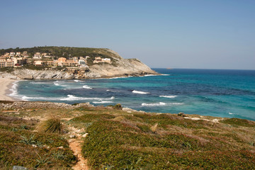 Felsenküste bei Cala Ratjada auf Mallorca