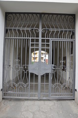 Radom , ulica Żeromskiego , kamienice w Radomiu , stare kamienice , Radom  , ulice w Radomiu , kościół Radom , Żeromski , Radom architektura , historyczny Radom , kamienice , ulice Radom  © Szymon