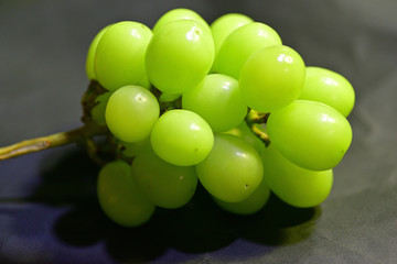 Super Expensive Japanese Grapes