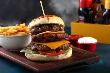 triple burger bir cheese