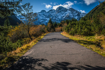 Widok z Włosienicy na Mieguszowiecki Szczyt - Tatry 