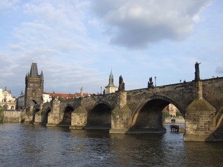 Obraz na płótnie Canvas Charles bridge in Prague with water