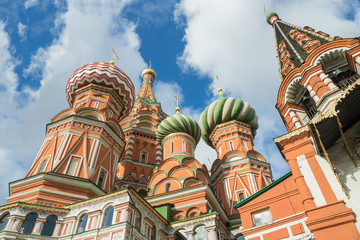 Fototapeta na wymiar St Basils cathedral in Moscow.