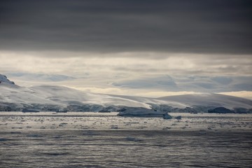 glace et iceberg © Stéphane