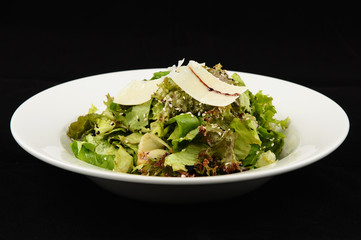 salad with chicken and vegetables