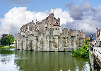 Fototapeta na wymiar Medieval Gravensteen castle in Gent, Belgium