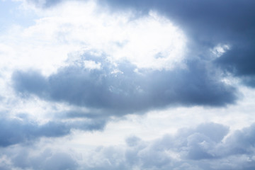 Obraz premium Cumulus clouds in the blue sky