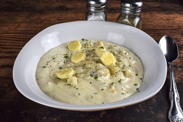 clam chowder with black pepper and parsley