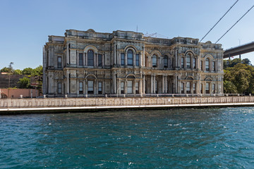Fototapeta premium Panorama from Bosporus to city of Istanbul, Turkey