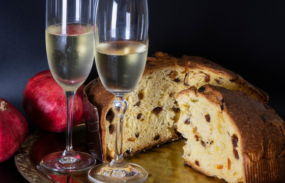 Christmas toast with panettone from Milan