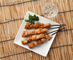  やきとり　　炭火焼き鳥