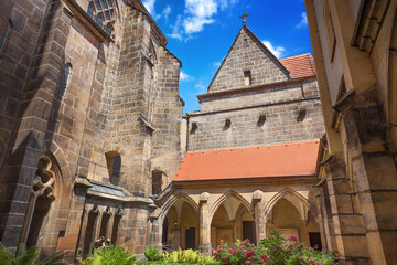 Fototapeta na wymiar The courtyard inside Meissen Cathedral