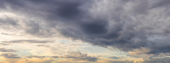 cloudy sky with clouds at sunrise