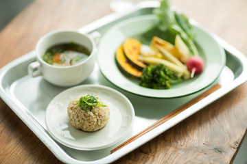 料理　玄米　野菜