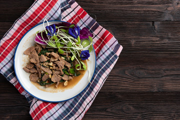Stir-fried spicy beef with basil