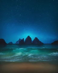 Foto op Plexiglas Blauwgroen landschap met bergen en zee