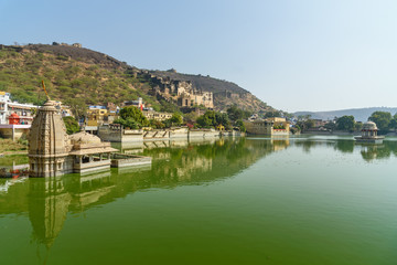 Fototapeta na wymiar Taragarh Fort and Nawal Sagar Lake in Bundi. India