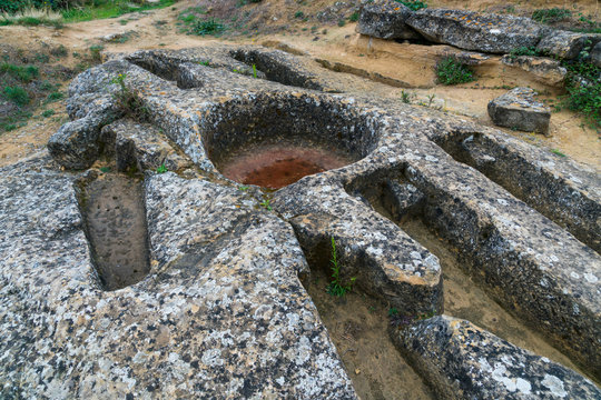 Necropolis, Ermita Santa Maria de la Piscina, Peci&ntilde;a, La Rioja, Spain, Europe