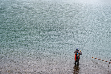 Fototapeta na wymiar 中禅寺湖の釣り人
