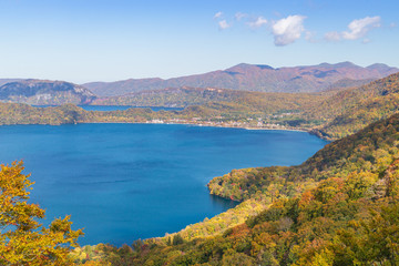 Fototapeta premium Towada Hachimantai National Park in autumn