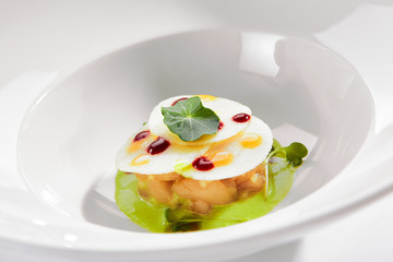 Exquisite Serving Scallop in Pesto Sauce with Mozzarella